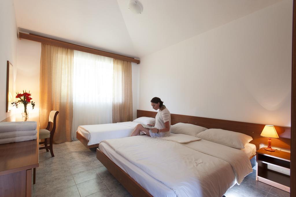 Hotel Htp Velika Plaza Ulcinj Chambre photo
