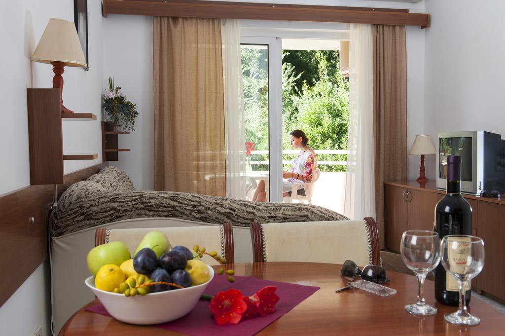 Hotel Htp Velika Plaza Ulcinj Chambre photo